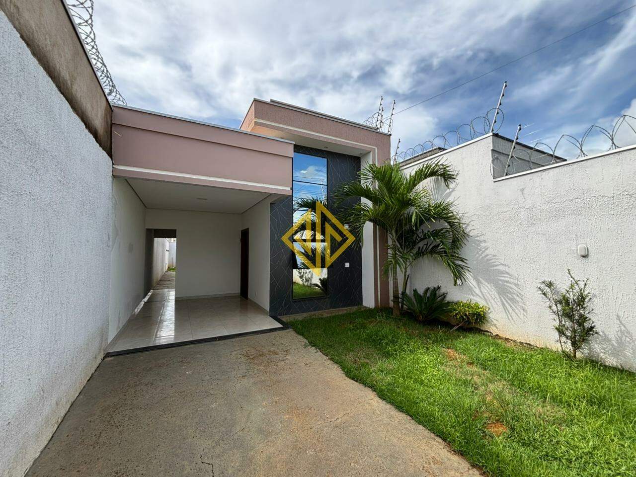 Casa, 2 quartos, 82 m² - Foto 1