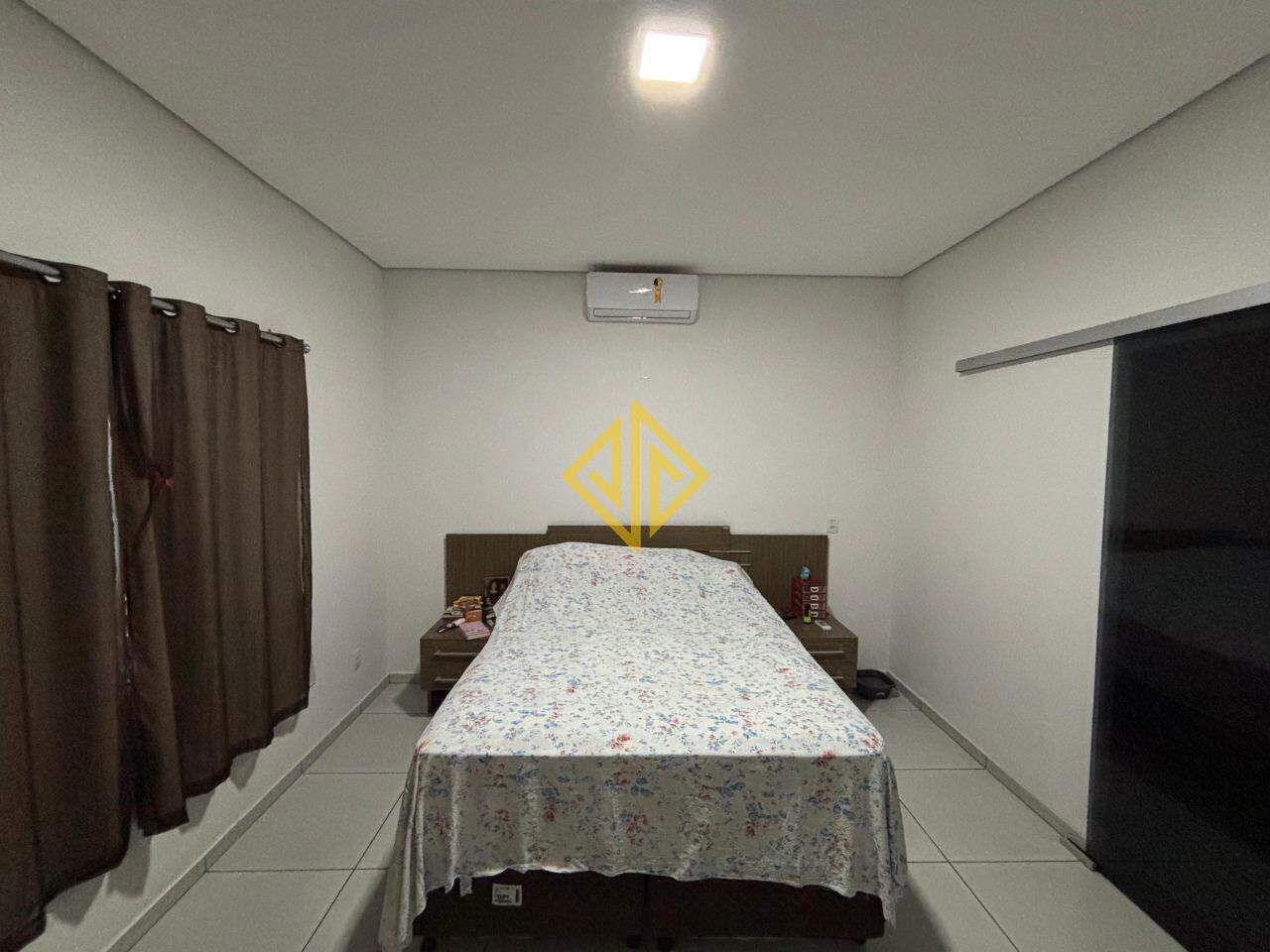 Casa, 3 quartos, 216 m² - Foto 11