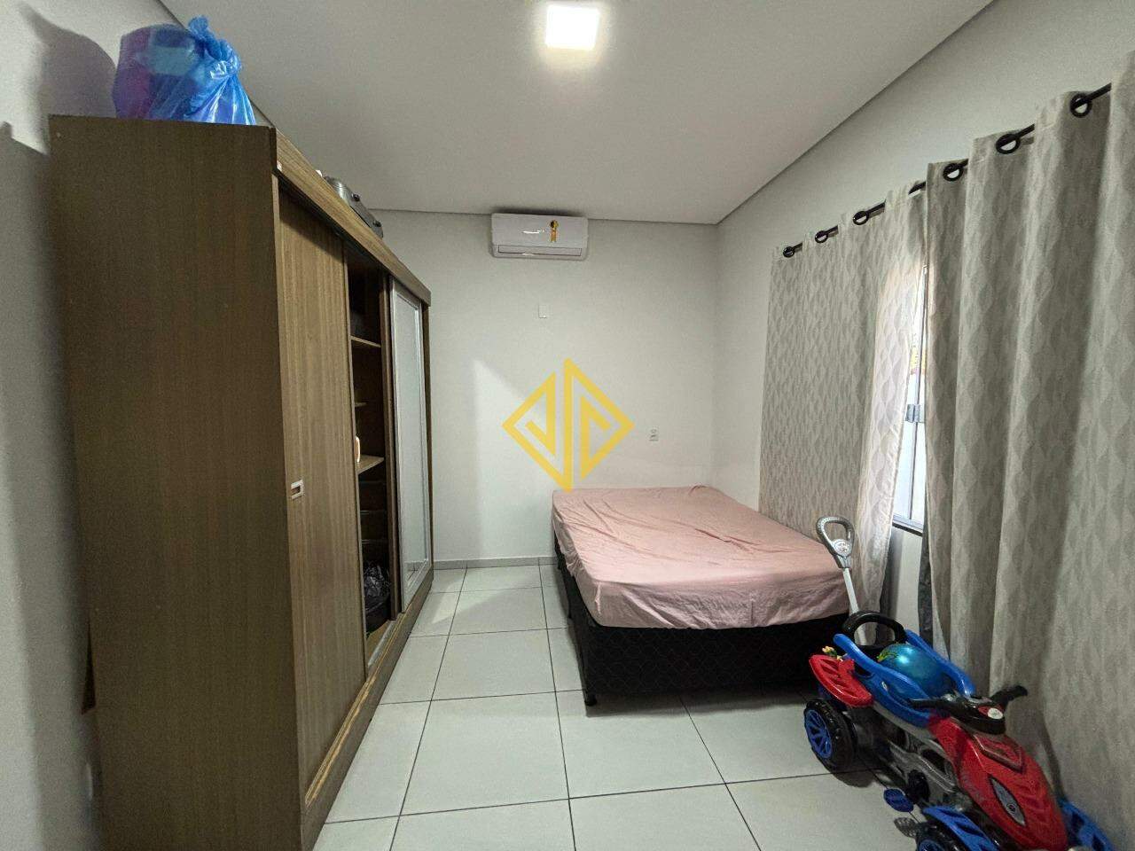 Casa, 3 quartos, 216 m² - Foto 17