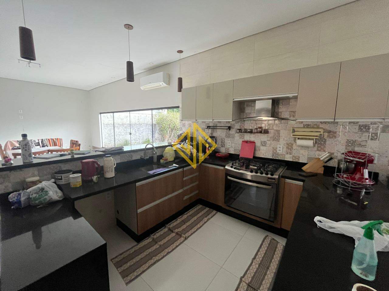 Casa, 4 quartos, 237 m² - Foto 2