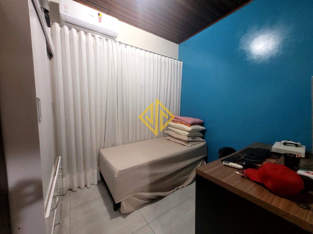 Casa à venda no Jardim Jorge Teixeira: