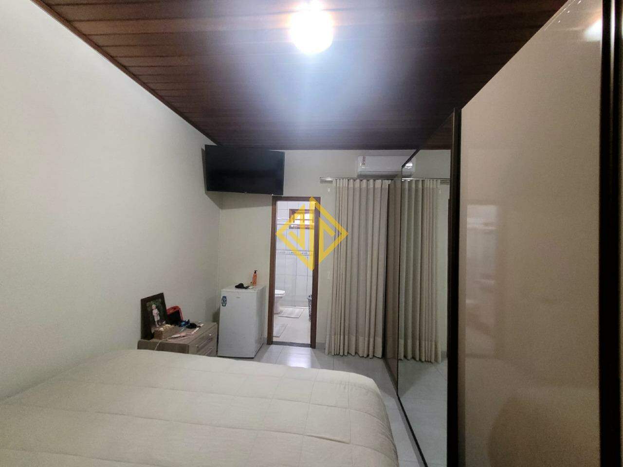 Casa à venda no Jardim Jorge Teixeira: