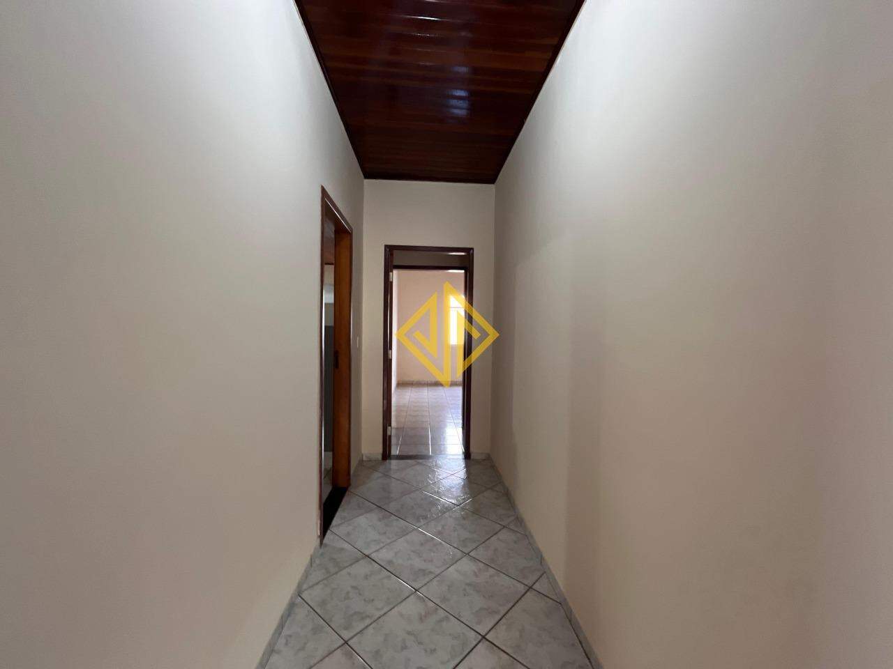 Casa, 3 quartos, 244 m² - Foto 4