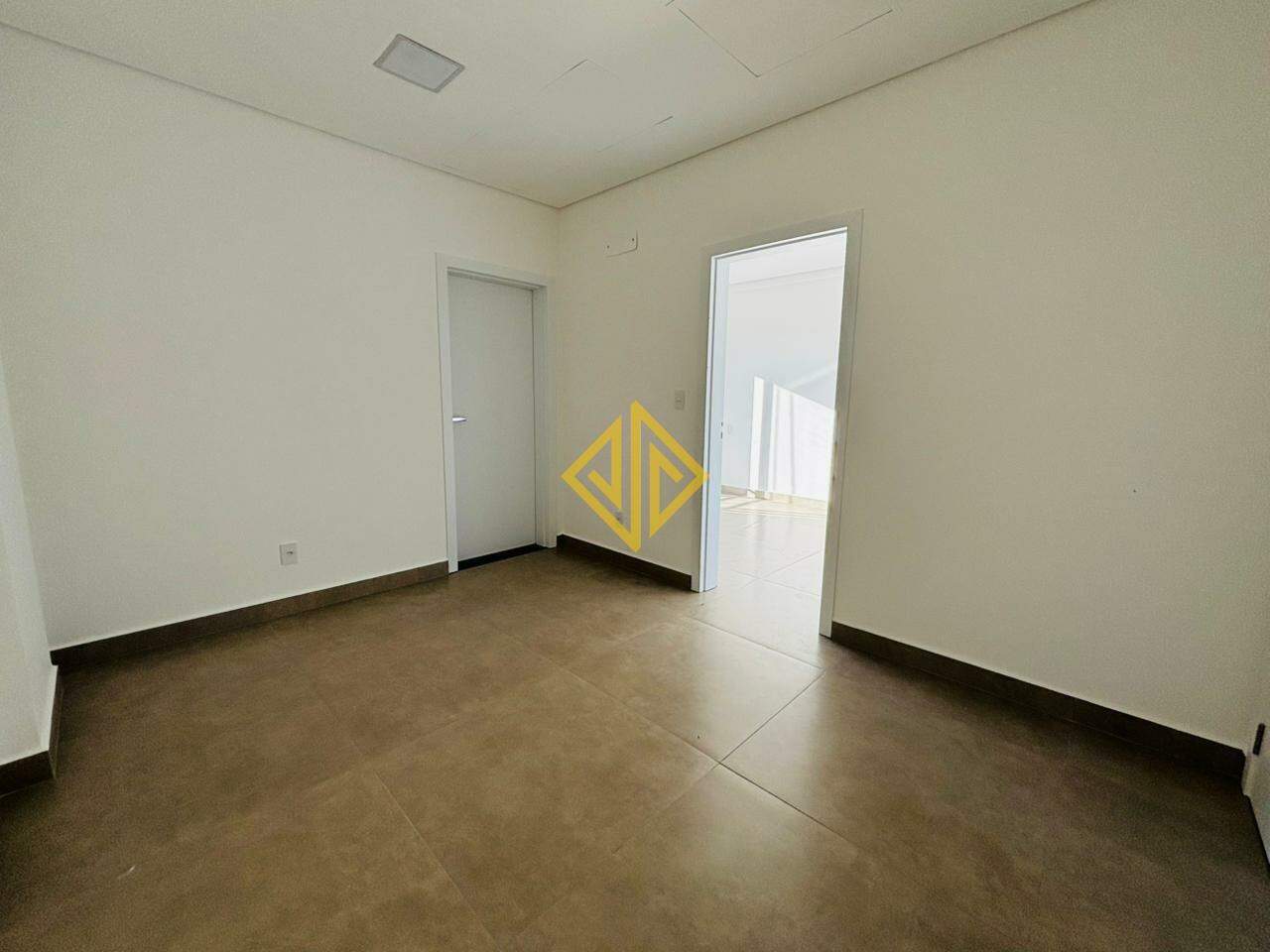 Apartamento à venda no Setor 03: 
