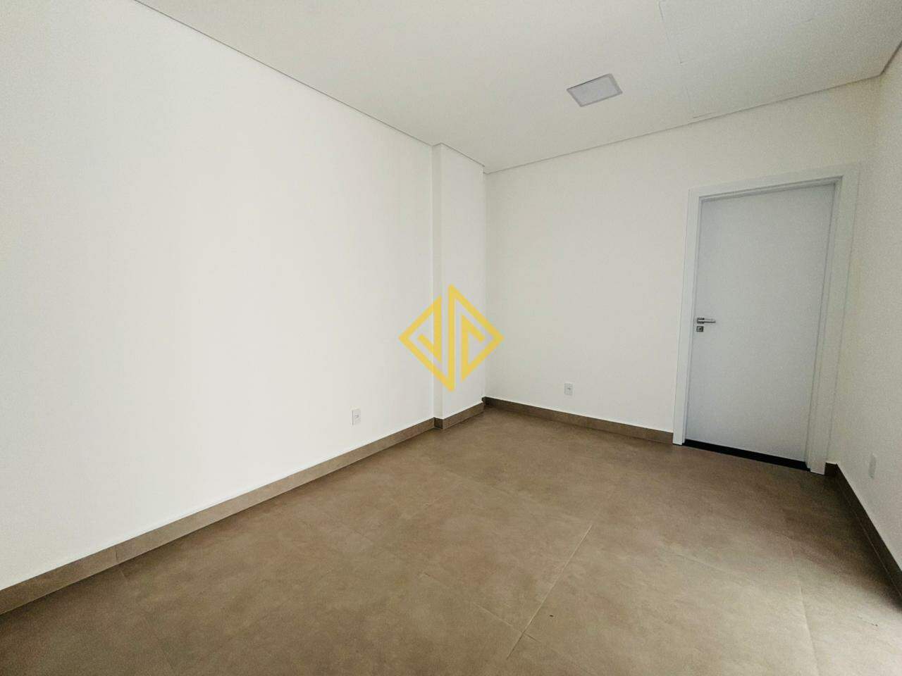 Apartamento à venda no Setor 03: 