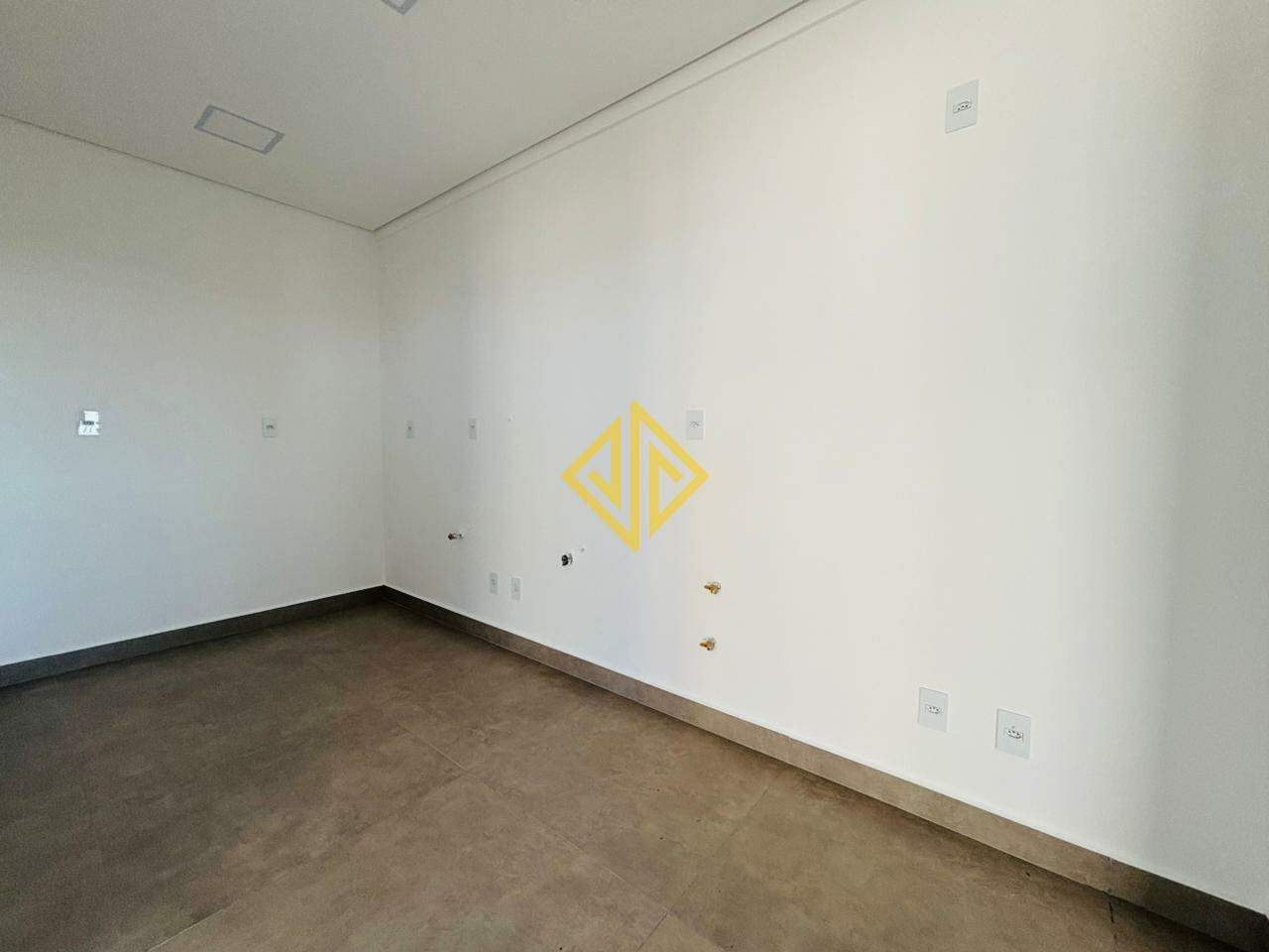 Apartamento à venda no Setor 03: 