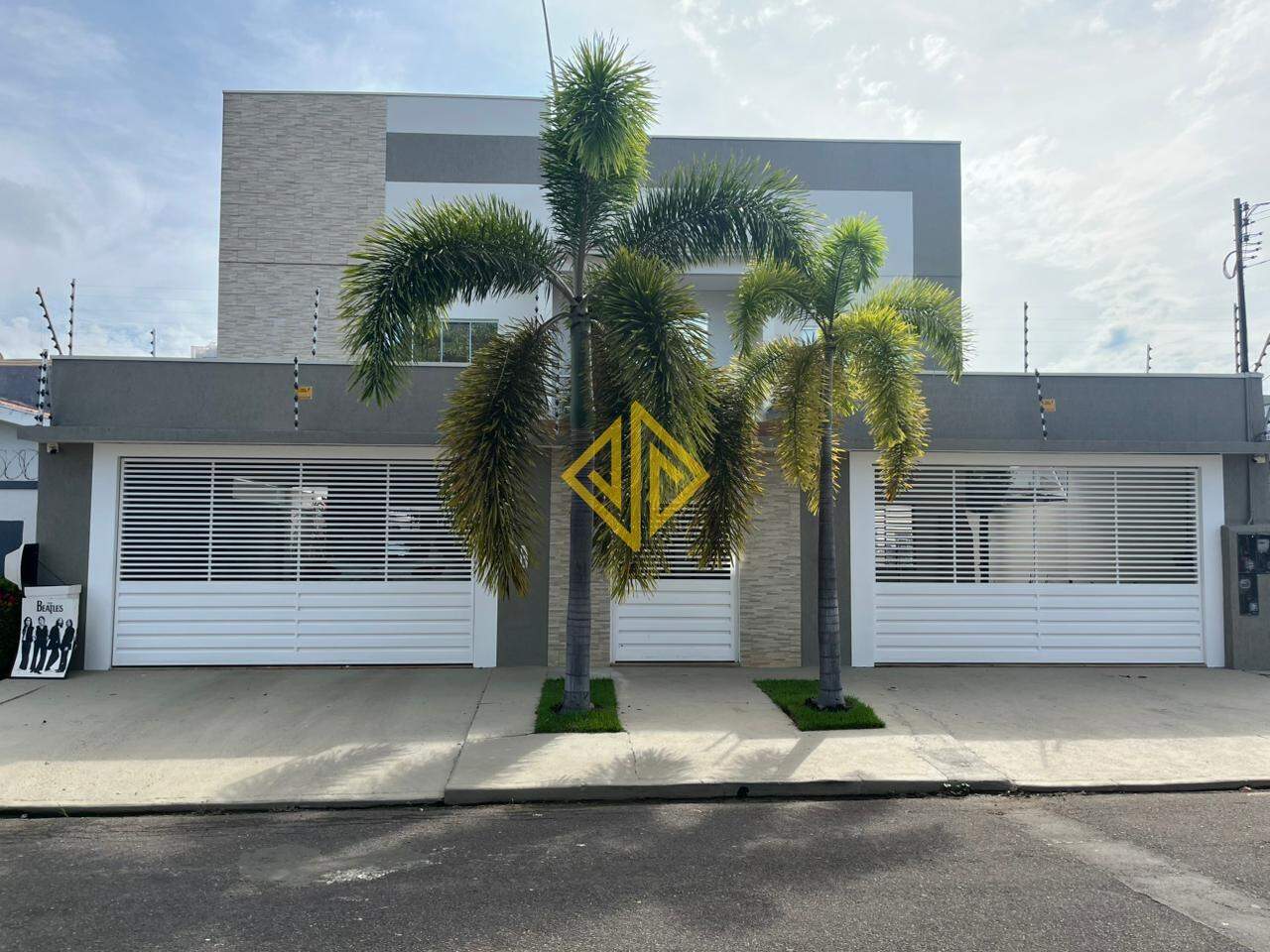 Sobrado, 282 m² - Foto 1