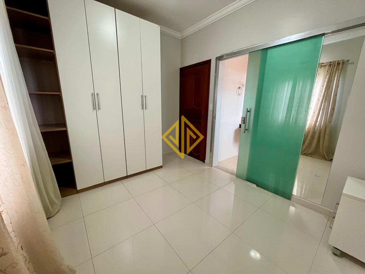 Sobrado para aluguel no Setor 03: