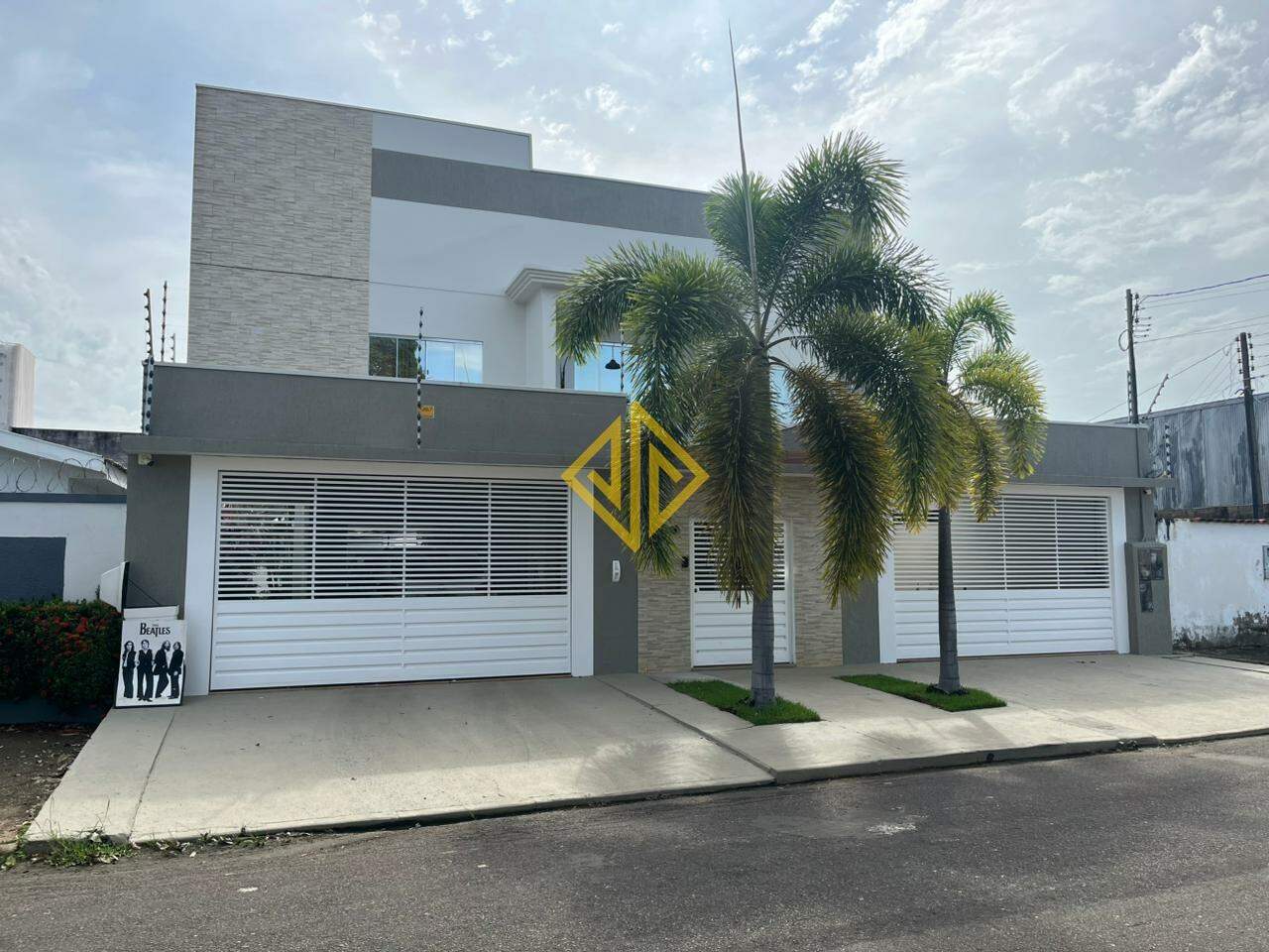 Sobrado, 282 m² - Foto 2