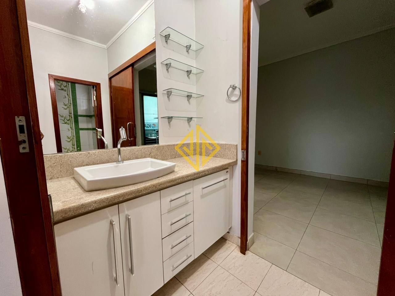 Sobrado para aluguel no Setor 01: