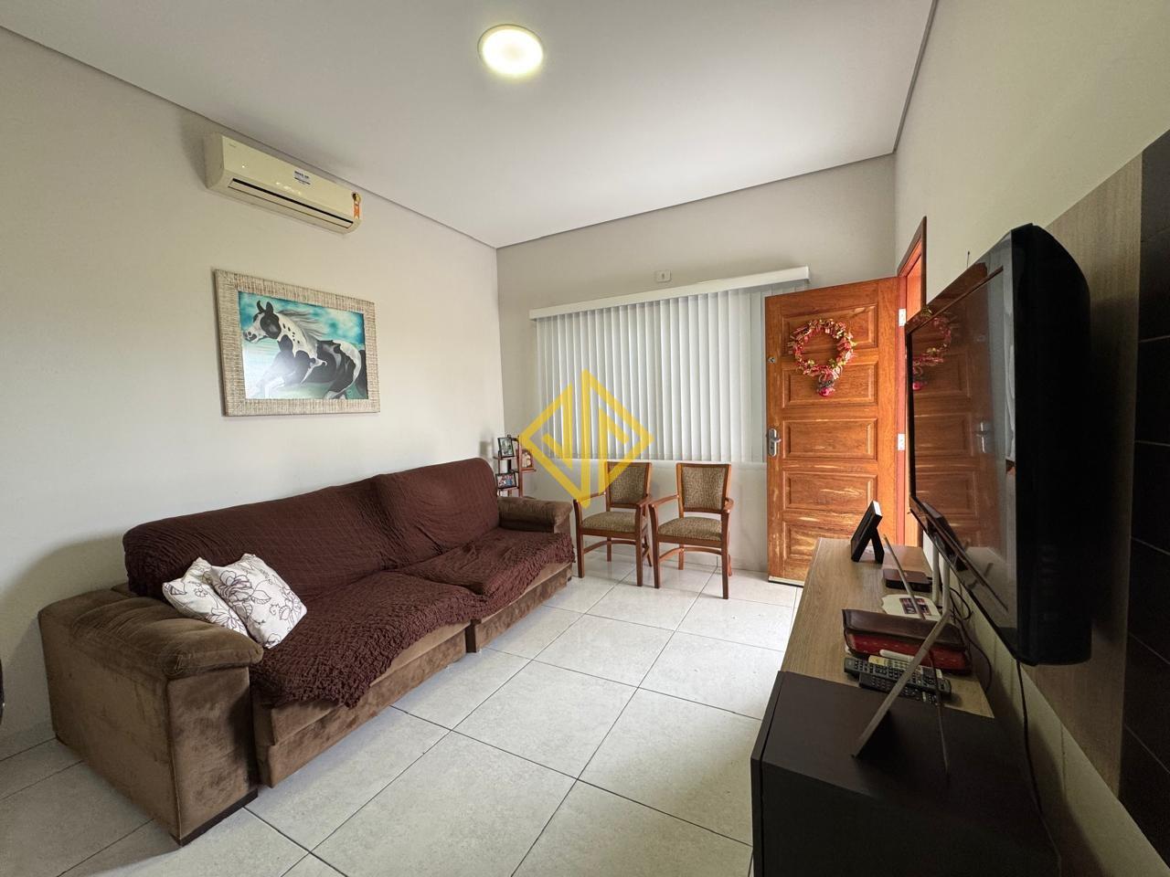 Casa, 5 quartos, 190 m² - Foto 2