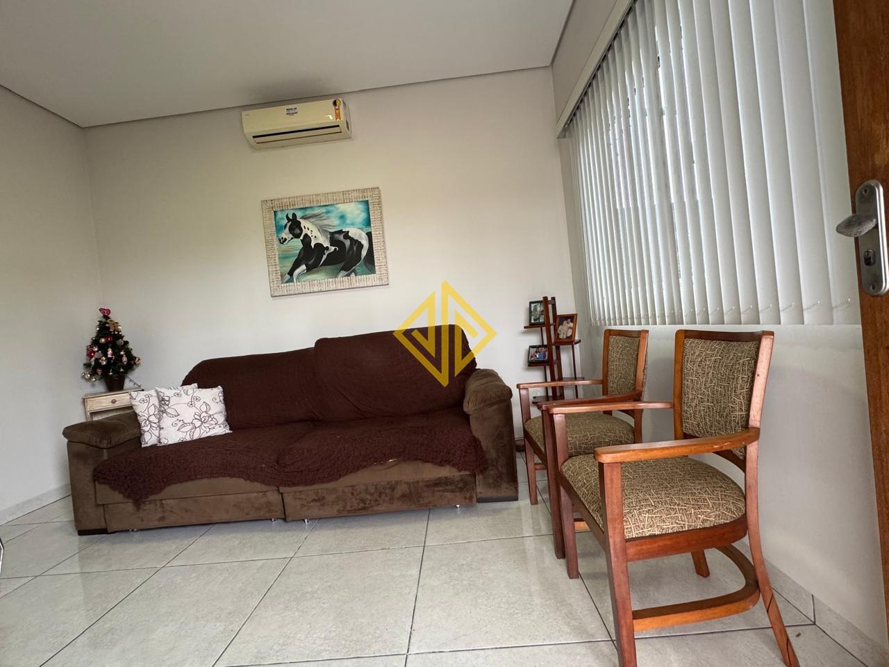 Casa, 5 quartos, 190 m² - Foto 3