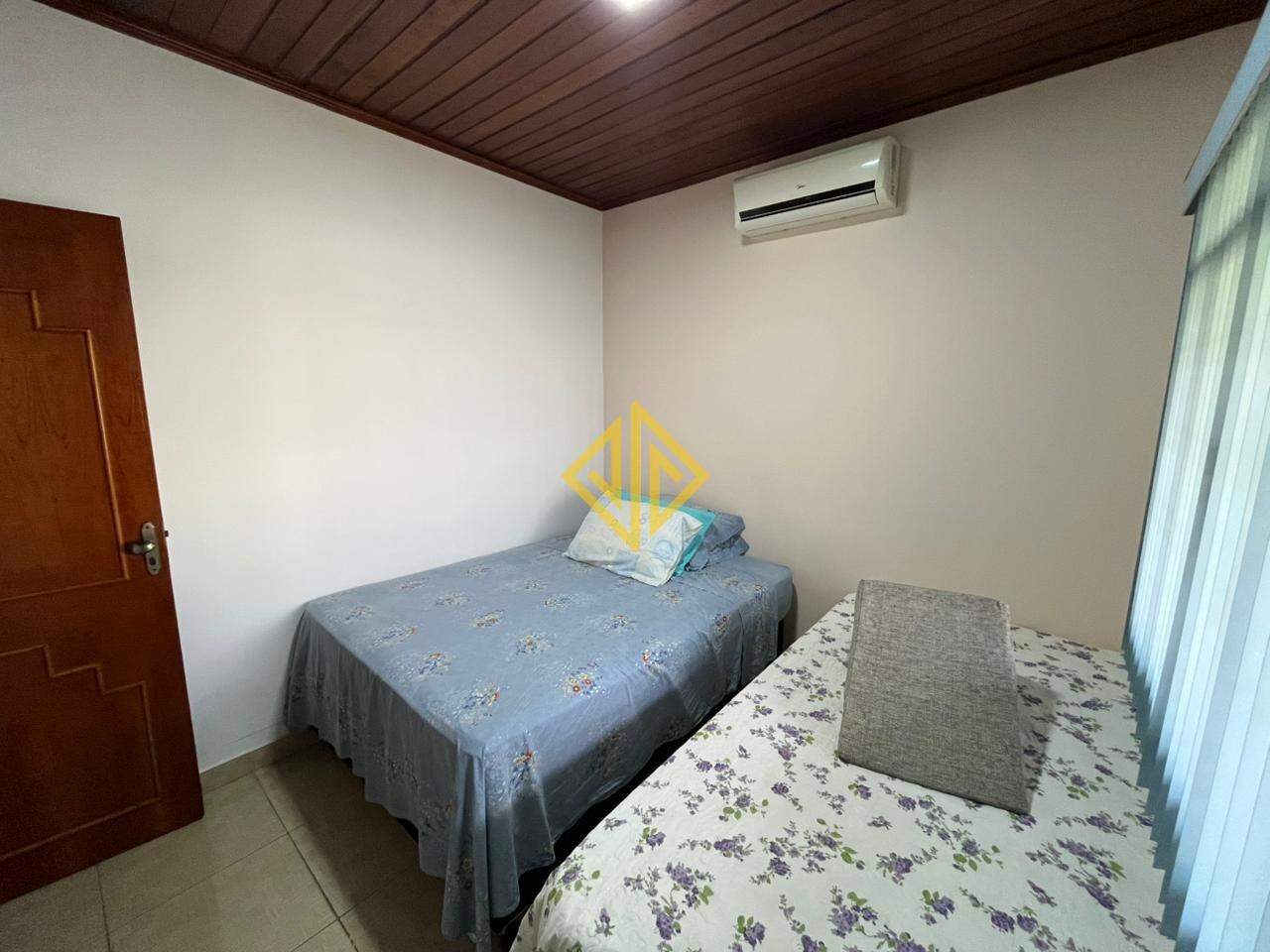 Casa, 3 quartos, 240 m² - Foto 8