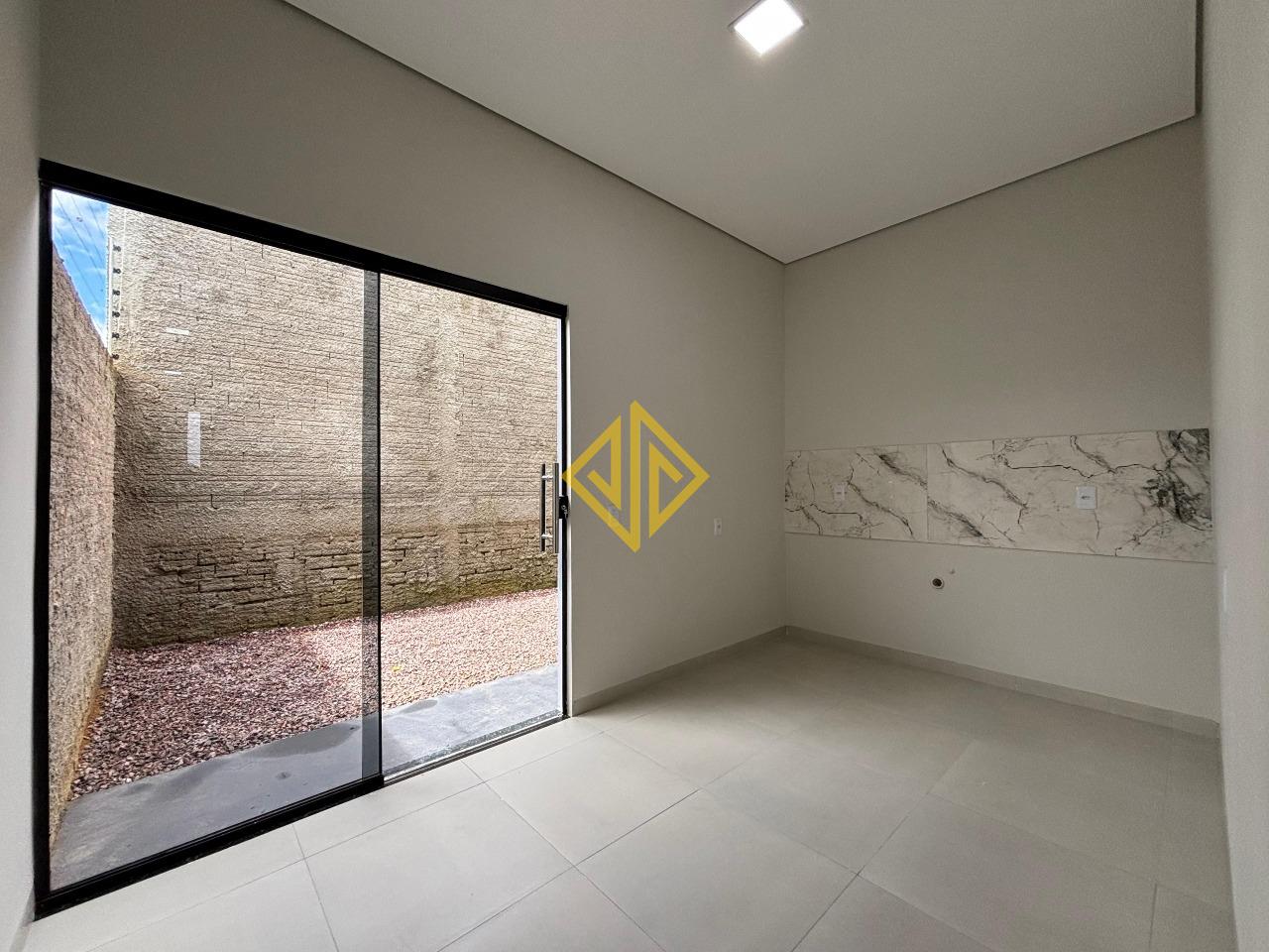 Casa para aluguel no Jardim Rio de Janeiro: 