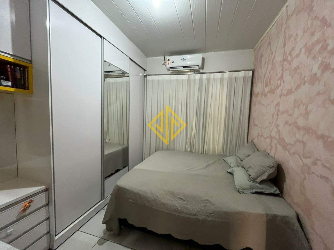 Casa à venda no Parque das Gemas: 