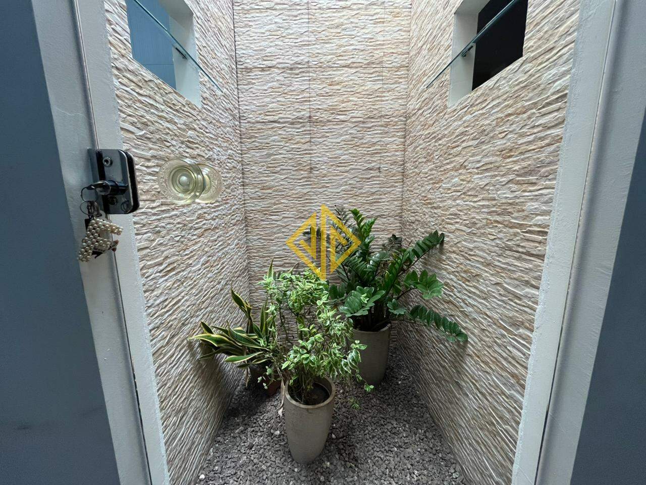 Casa à venda no Parque das Gemas: 