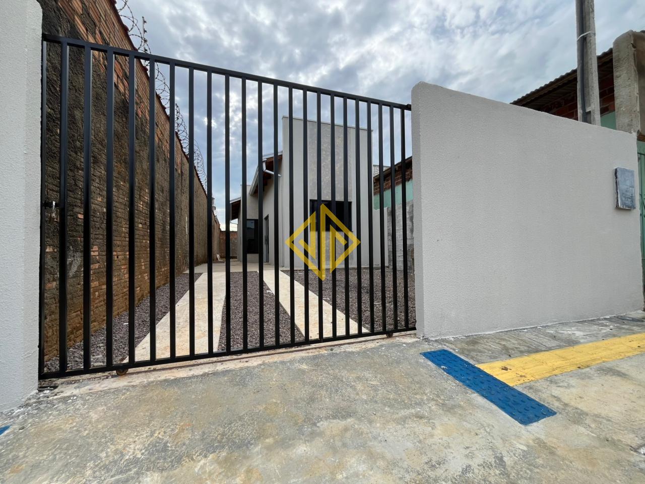 Casa, 2 quartos, 48 m² - Foto 1