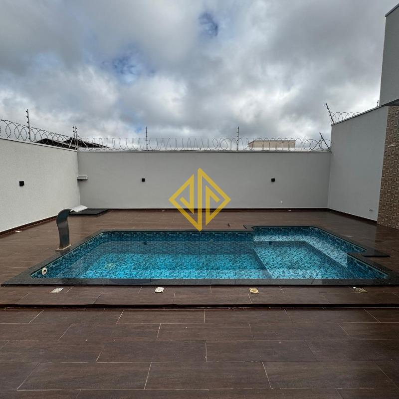 Casa à venda no Jardim Vitória: 