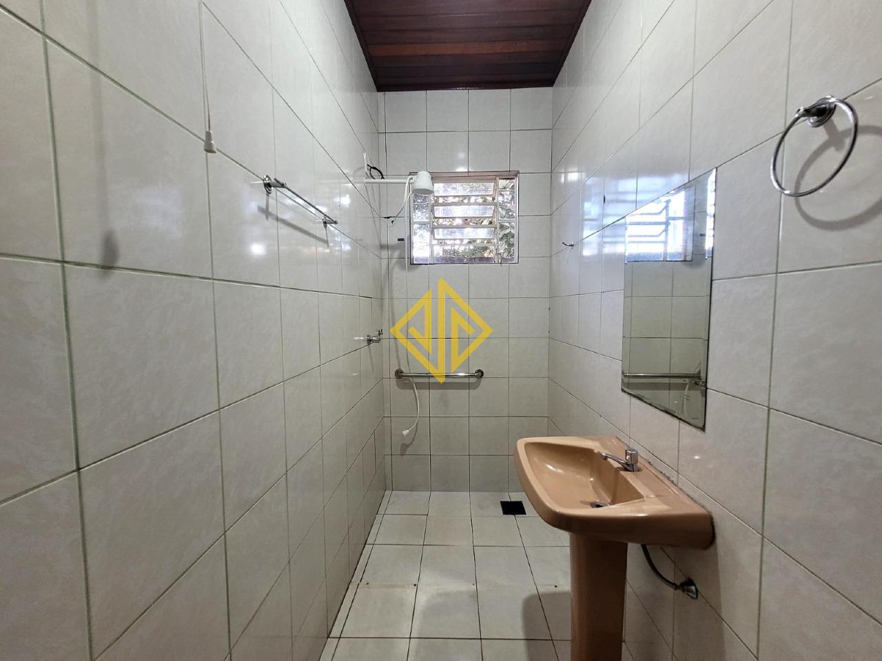 Casa à venda no Setor 04: 