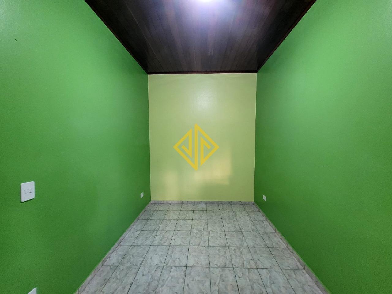 Casa à venda no Setor 04: 