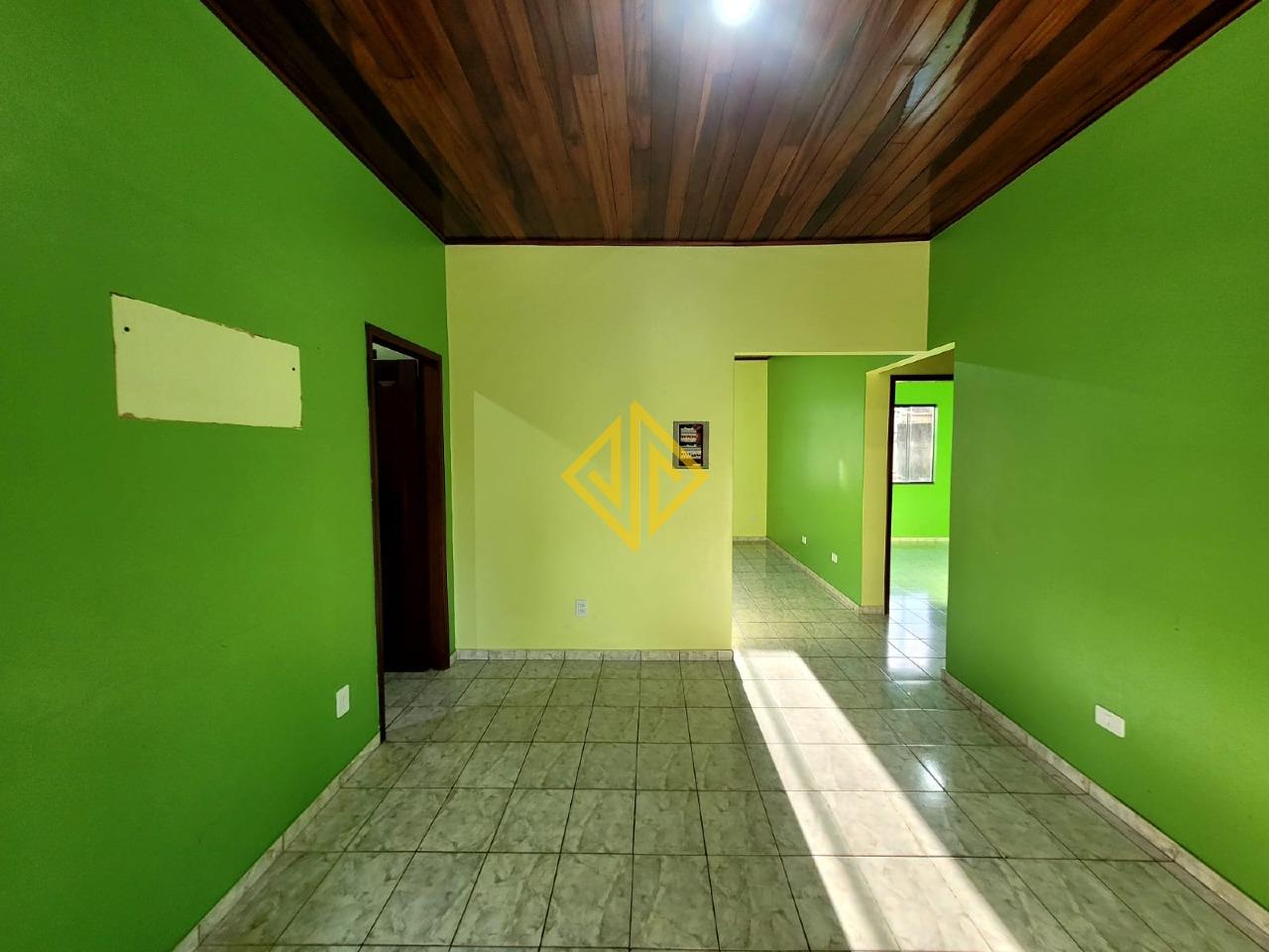 Casa à venda no Setor 04: 