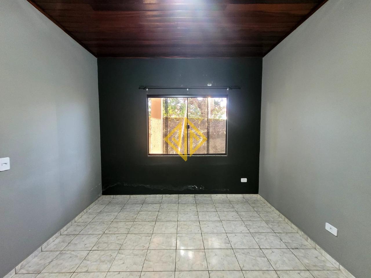 Casa à venda no Setor 04: 