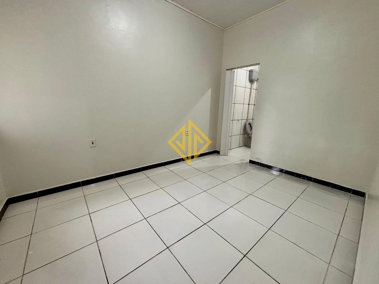 Casa para aluguel no Jorge Teixeira: 