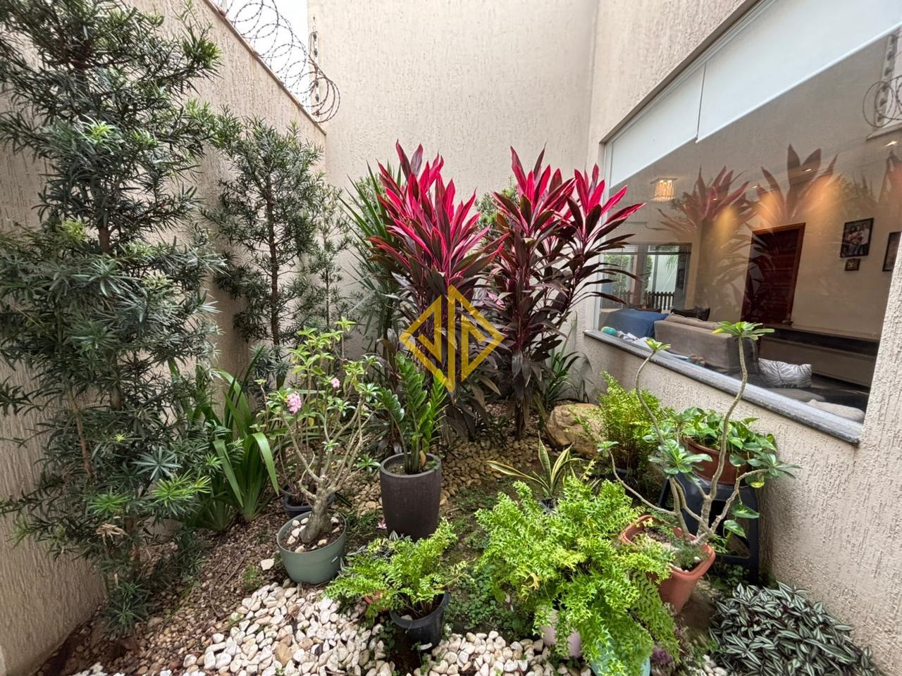 Casa à venda no Jardim Paraná: 