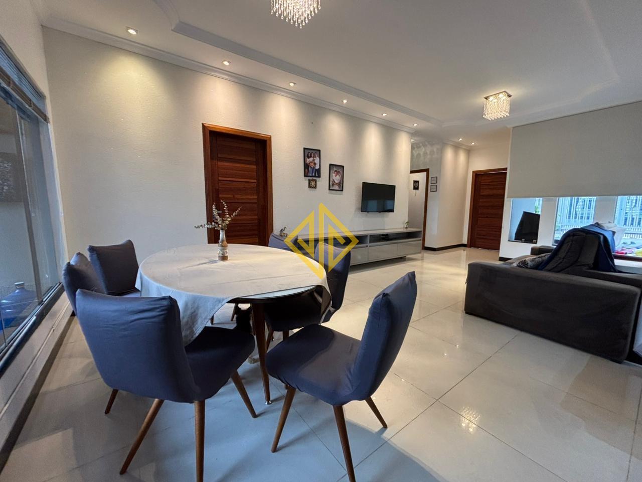 Casa à venda no Jardim Paraná: 