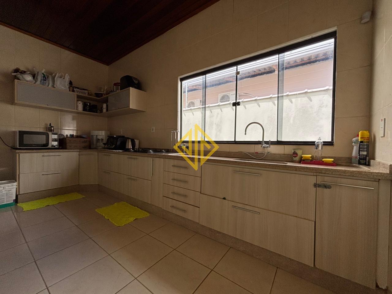 Casa à venda no Setor 01: 