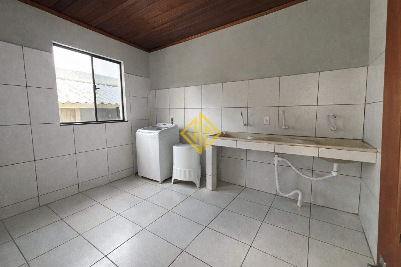 Casa à venda no Setor 01: 