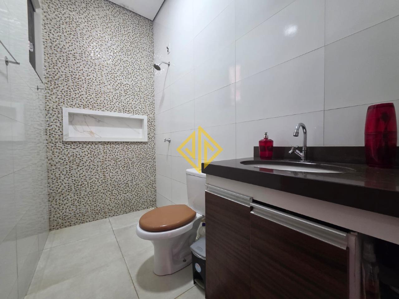 Casa à venda no Jardim Vitória: 