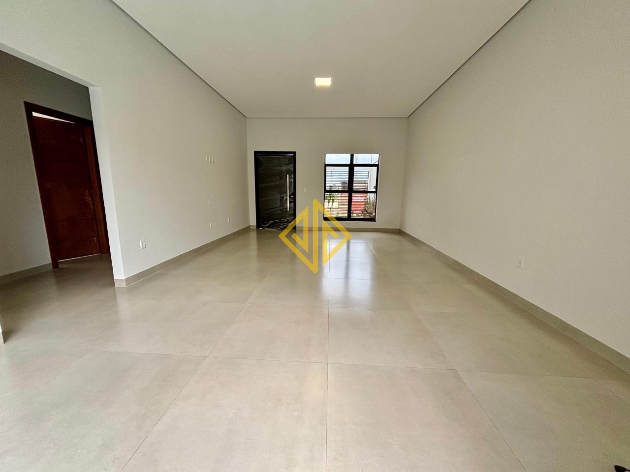 Casa para aluguel no Jardim Rio de Janeiro: 