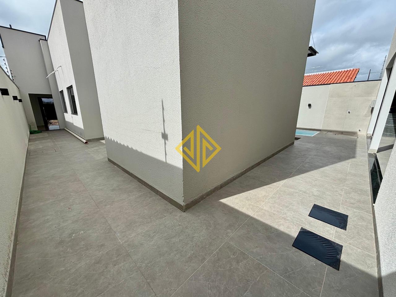 Casa para aluguel no Jardim Rio de Janeiro: 