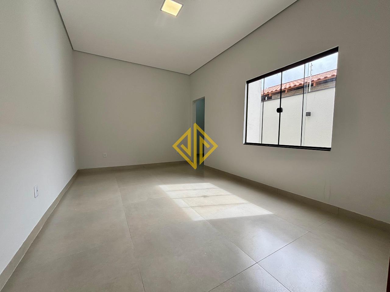 Casa para aluguel no Jardim Rio de Janeiro: 