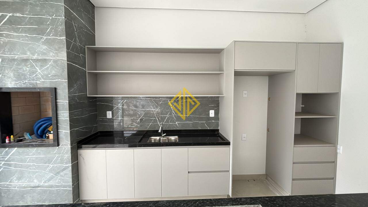 Casa, 3 quartos, 190 m² - Foto 2