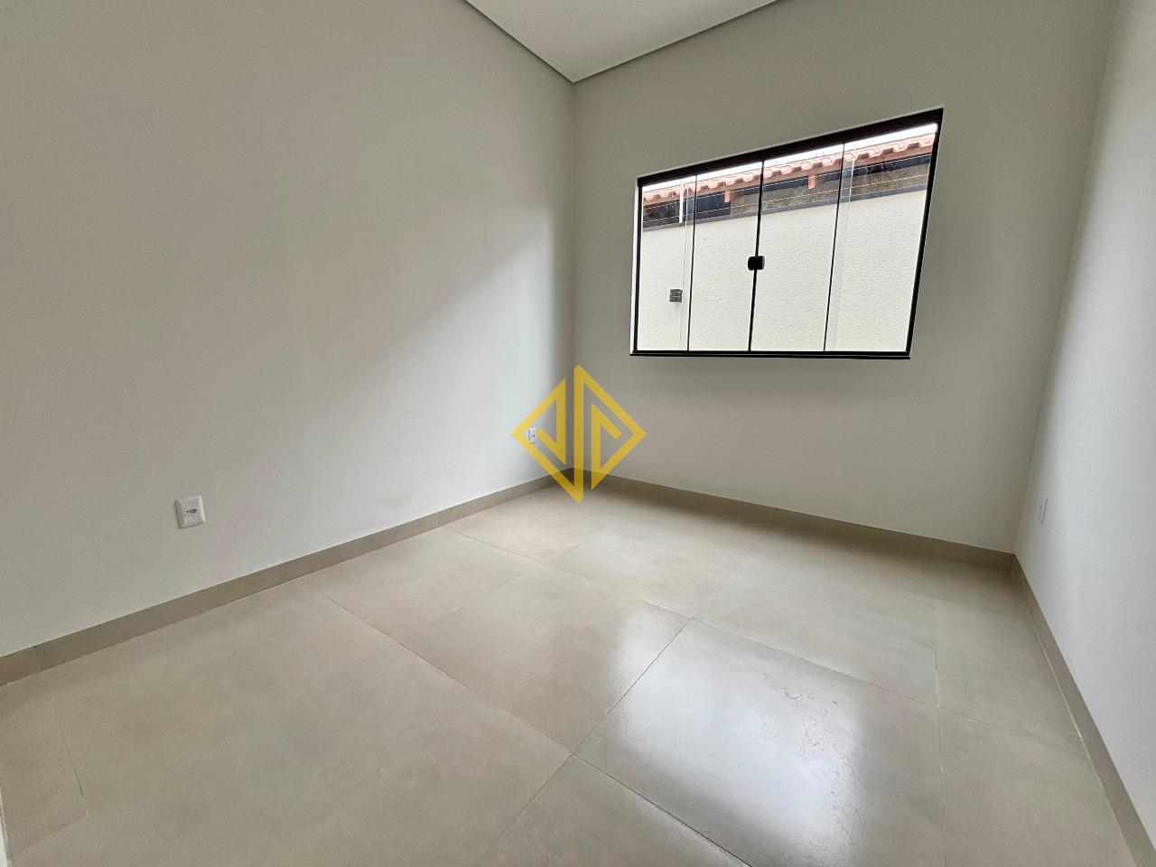 Casa para aluguel no Jardim Rio de Janeiro: 