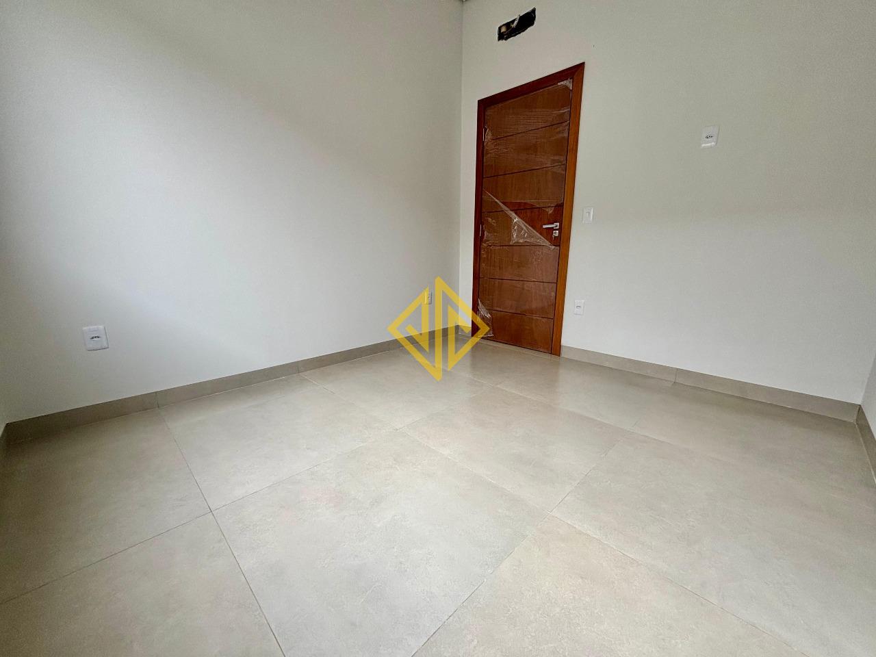 Casa para aluguel no Jardim Rio de Janeiro: 