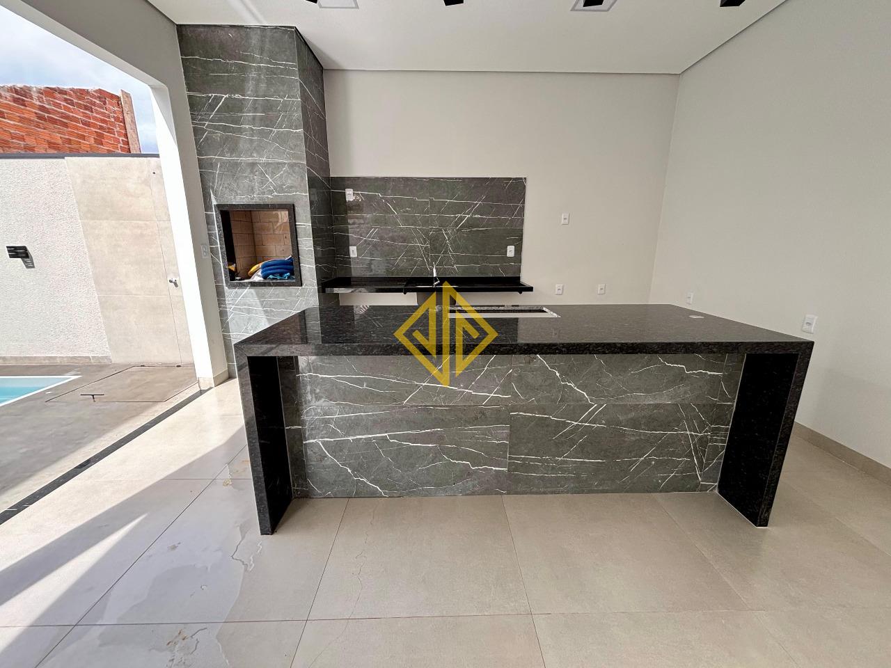 Casa para aluguel no Jardim Rio de Janeiro: 