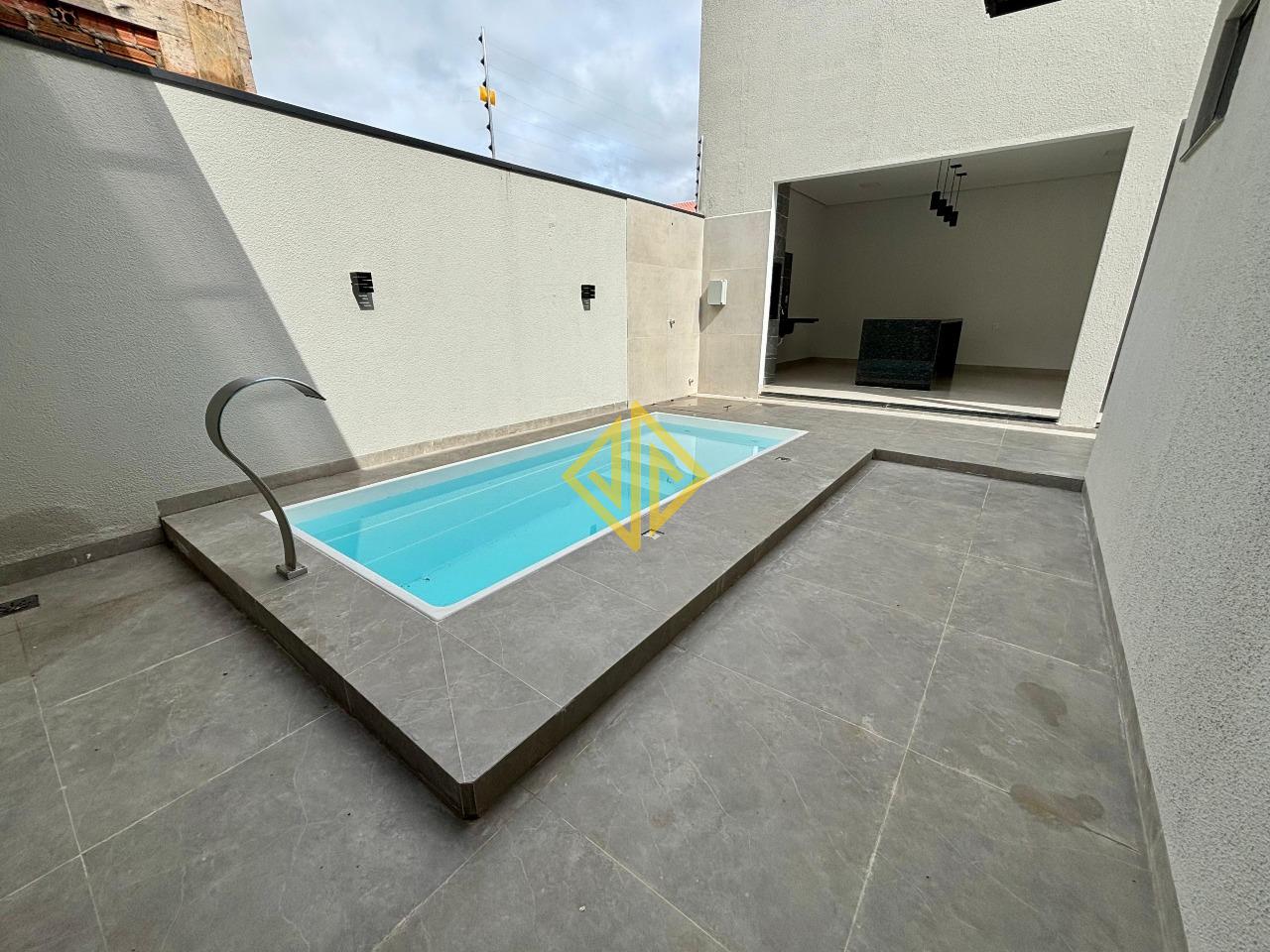 Casa para aluguel no Jardim Rio de Janeiro: 