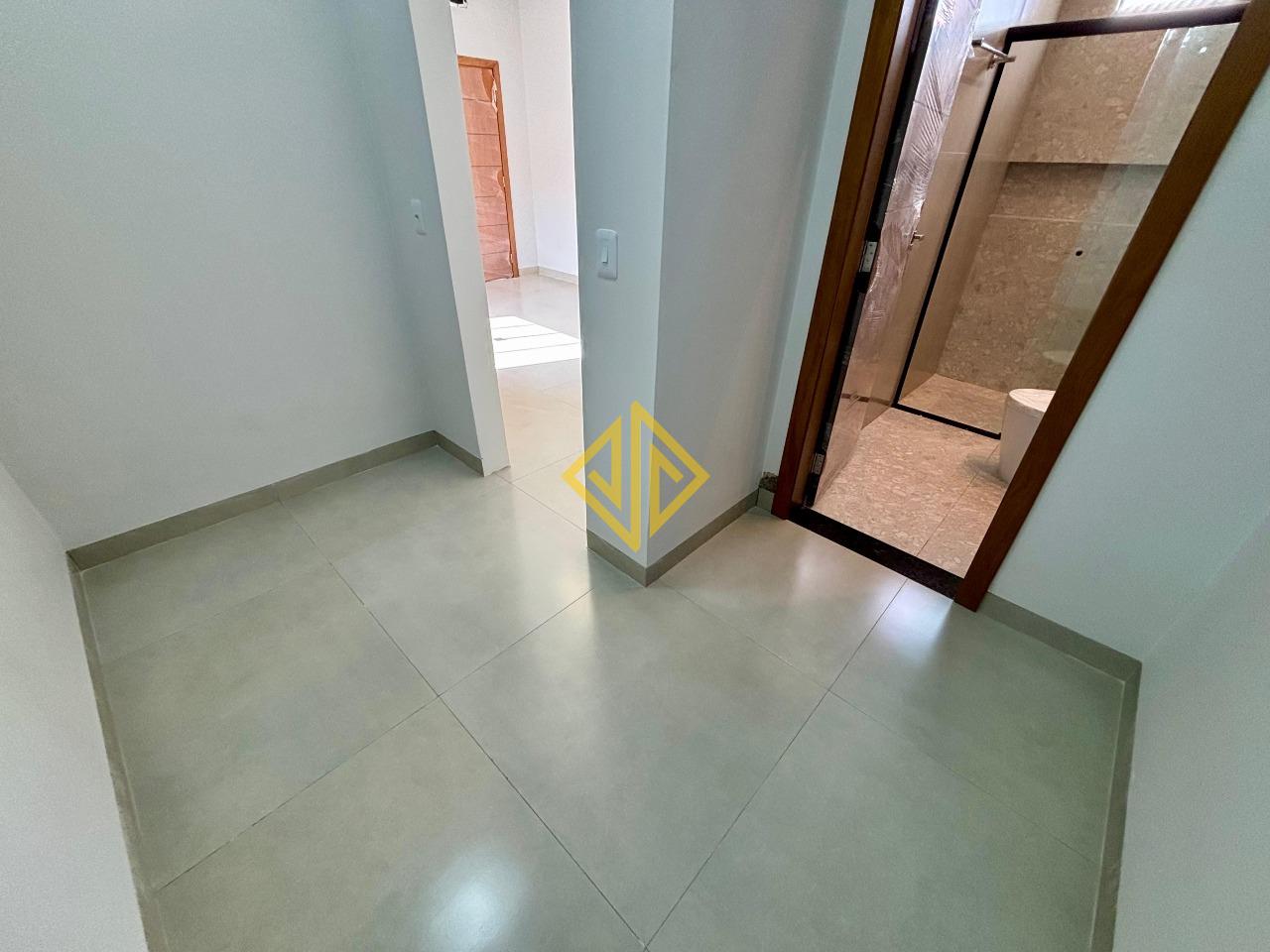 Casa para aluguel no Jardim Rio de Janeiro: 