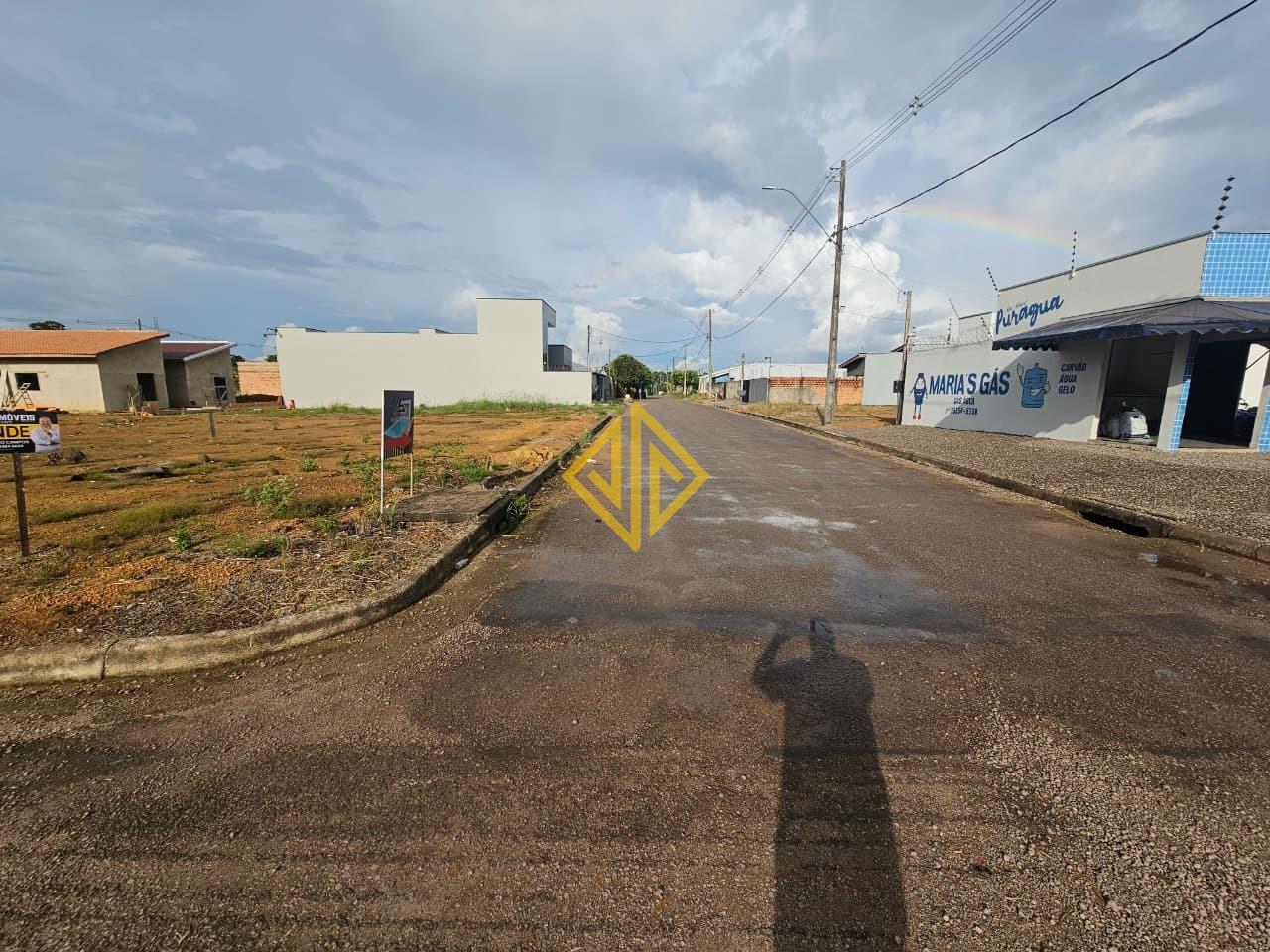 Terreno à venda no Jardim Bella Vista: 