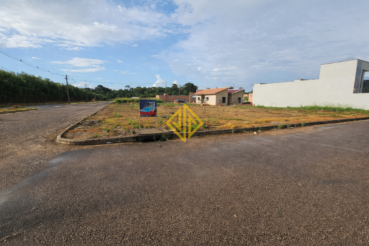 Terreno à venda no Jardim Bella Vista: 