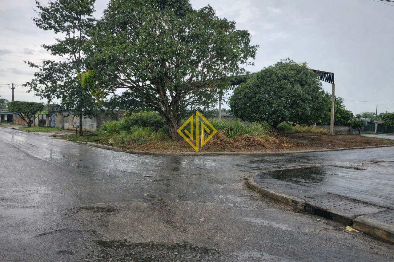 Terreno à venda no Setor 06: 