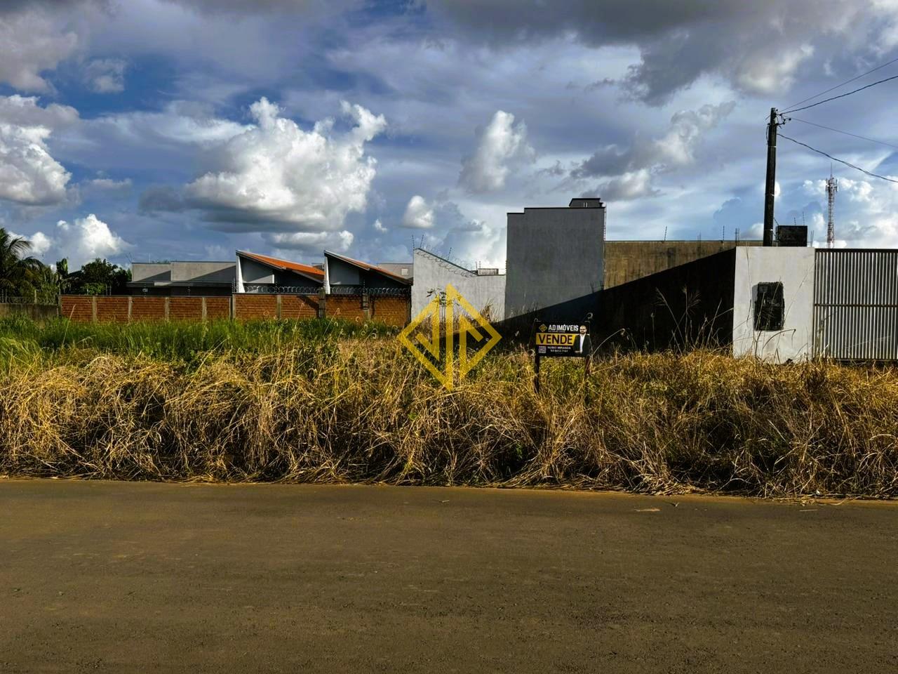 Terreno à venda no Jardim Paraná: 