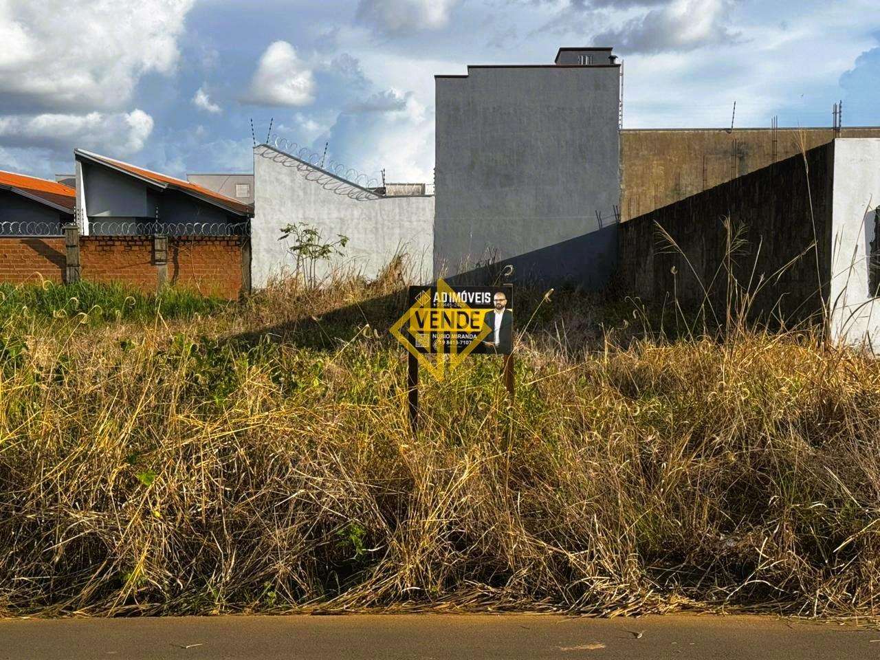 Terreno à venda no Jardim Paraná: 