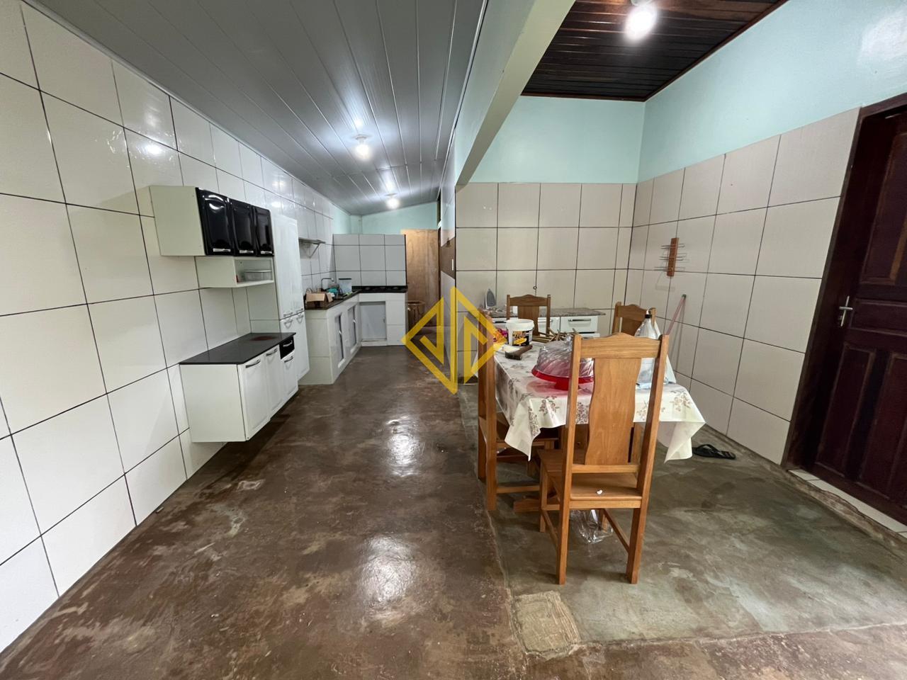 Casa à venda no Setor 02: 