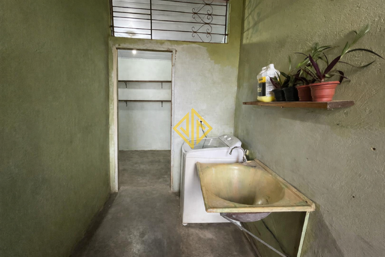 Casa à venda no Setor 02: 