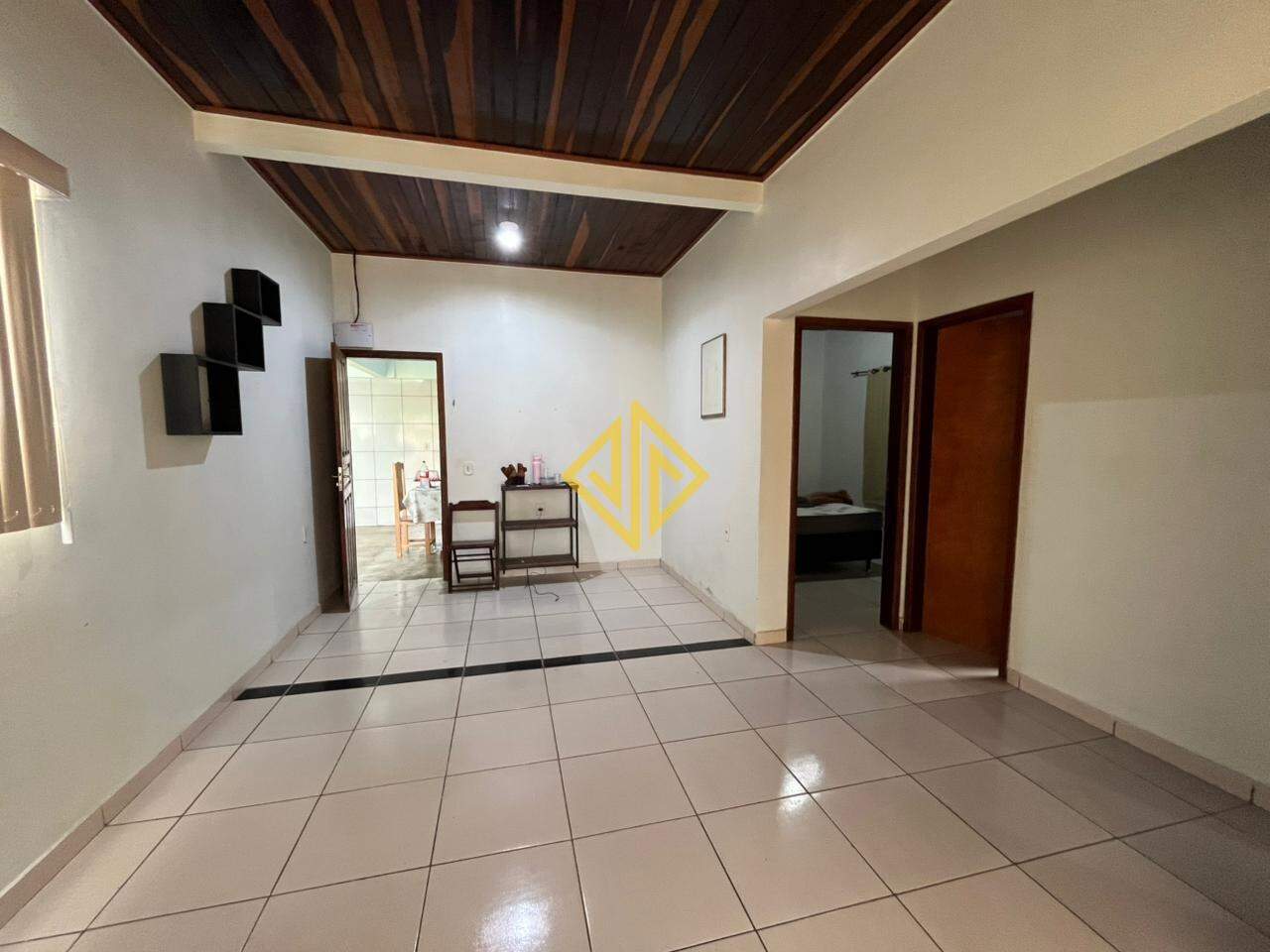 Casa à venda no Setor 02: 