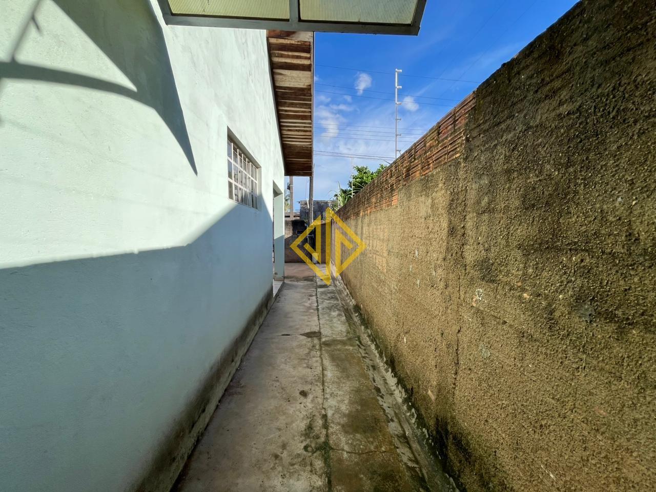 Casa à venda no Setor 02: 